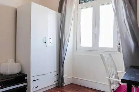 Anjos Flat With 5bd Lisbon